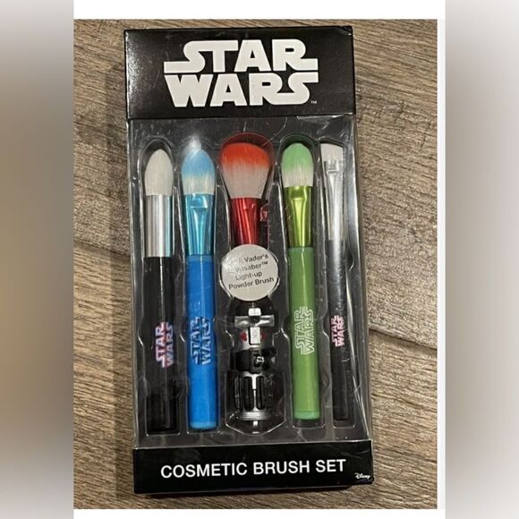 Other - NEW Star Wars Disney Cosmetic Brush Set Of 5 Vader Brush Lightsaber Lights Up.